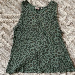 Anthropologie Dolan green split back leopard tank